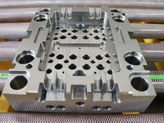 ASTM 1050 τυποποιημένη σκληρότητα 140-170 βάσεων φορμών JIS S50c DIN CK53